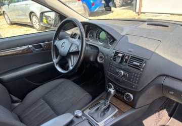Mercedes Klasa C W204 2007 Mercedes-Benz Klasa C C220 CDI 2.1 Diesel 170KM, zdjęcie 16