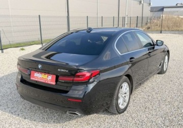 BMW Seria 5 G30-G31 Limuzyna Plug-In 2.0 530e 292KM 2021 BMW Seria 5 BMW 530e 292 KM 2021r Bezwypadkowy 2.0 Hybryda Plug-in 292KM, zdjęcie 4