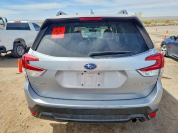 Subaru 2022 Subaru Forester Limited, 2022r., 4x4, 2.5L 2.5 Benzyna 182KM, zdjęcie 5