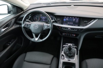 Opel Insignia II Sports Tourer 2.0 CDTI 170KM 2018 Opel Insignia 2.0 CDTI, 167 KM, Navi, Klima, zdjęcie 6