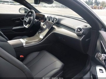 Mercedes CLE 2024 Mercedes-Benz CLE 300 4Matic 2024 2.0l 2.0 Benzyna 255KM, zdjęcie 9