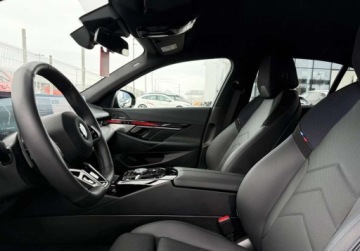 BMW Seria 5 G90-91 2025 BMW Seria 5 I wlasciciel M Sport Hak Gwarancja Bezwypadkowy FVAT23, zdjęcie 26