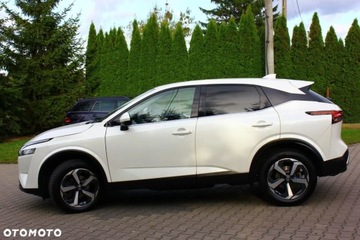 Nissan Qashqai III Crossover 1.3 DIG-T MHEV 140KM 2022 Nissan Qashqai Nissan Qashqai 1.3 DIG-T N-Connecta EU6d 1.3 Benzyna 140KM, zdjęcie 5