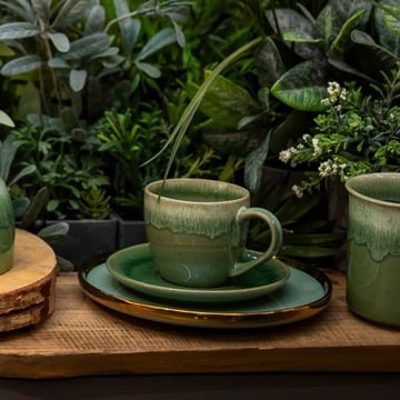 Зеленая керамическая чашка и блюдце Altom Design Reactive Cascade 220мл