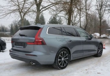 Volvo V60 I Kombi Facelifting 2.0 D3 DRIVE-E 150KM 2018 Volvo V60 Volvo V60 D3 Momentum 2.0 Diesel 150KM, zdjęcie 10
