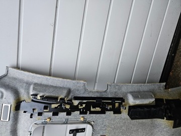 ПОТОЛКА AUDI A7 C7 4G ЛЮК В КРЫШЕ НЕ ЗАКРЫТ.