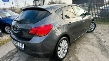 Opel Astra J Hatchback 5d 1.6 Twinport ECOTEC 115KM 2010 Opel Astra 1.6i 116PS OPŁACONY Bezwypadkowy, zdjęcie 9