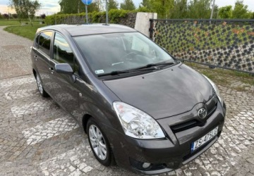 Toyota Corolla Verso AR10 1.8 i 130KM 2008 Toyota Corolla Verso Toyota Corolla Verso 1.8 Premium 7os 1.8 Benzyna, zdjęcie 5