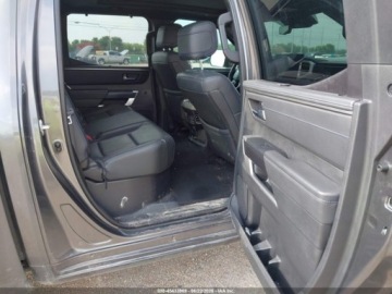 Toyota Tundra II 2025 Toyota Tundra Platinum 2025 3.4 Benzyna 389KM, zdjęcie 13