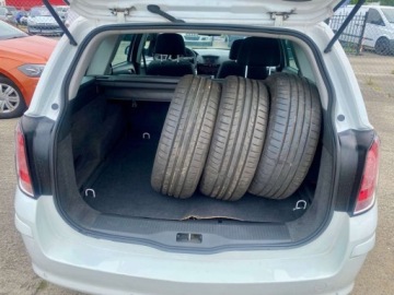 Opel Astra J Sports Tourer 1.7 CDTI ECOTEC 110KM 2010 Opel Astra 2X kola 1.7 Diesel 110KM, zdjęcie 6