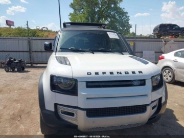 Land Rover Defender IV (L663) 2023 Land Rover Defender 130 Se 2023 3.0 Benzyna 395KM, zdjęcie 7