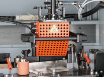 Кромкооблицовочный станок с предварительным фрезерованием Кромкооблицовочный станок Hebrock F2 next с предварительным фрезерованием