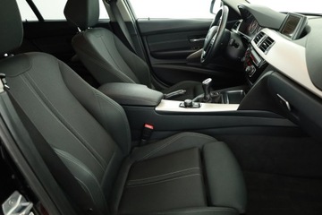 BMW Seria 3 F30-F31-F34 Touring Facelifting 2.0 320d 190KM 2017 BMW 3 320 d, 187 KM, Klima, Klimatronic, Tempomat, zdjęcie 6
