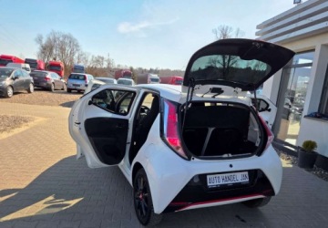 Toyota Aygo II Hatchback 5d 1.0 VVT-i 69KM 2016 Toyota Aygo 1,0 Ben Klima 69 km Benzyna 69KM, zdjęcie 26