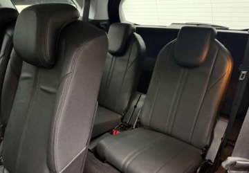 Peugeot 5008 II Crossover 1.6 THP 165KM 2018 Peugeot 5008 I-COCKPIT Android Auto Apple CarPlay Hak Skora Zamiaan Raty G, zdjęcie 26