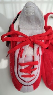 Подарочные бутсы для игры Sloffie с эмблемой болельщику от 36 до 38 лет.