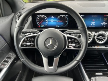 Mercedes 2022 Mercedes-Benz EQA 300, zdjęcie 9