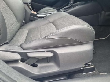 Toyota Corolla XII TS Kombi Facelifting 1.8 Hybrid 140KM 2023 Toyota Corolla Toyota Corolla 1.8 Hybrid Comfort Style, salon PL, gwarancja, zdjęcie 26