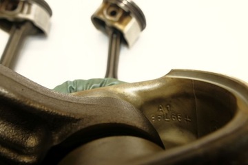 OPEL VECTRA C SIGNUM 2.0 TURBO Z20NEL B207E ПОРШЕНЬ + ШАТУН