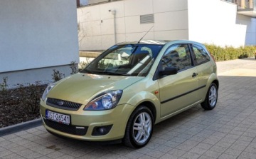 Ford Fiesta VI 1.4 16V 80KM 2005 Ford Fiesta 1,4 Automat 102 tys. km Lift 1.4 Benzyna 80KM