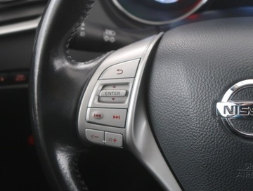 Nissan Qashqai II Crossover 1.2 DIG-T 115KM 2016 Nissan Qashqai 1.2 DIG-T, Salon Polska, zdjęcie 16