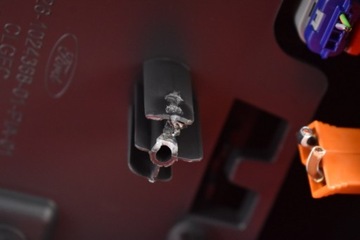 TUNEL ŚRODKOWY PODŁOKIETNIK SKÓRZANY EU SD-0526-1024368 FORD FOCUS MK3