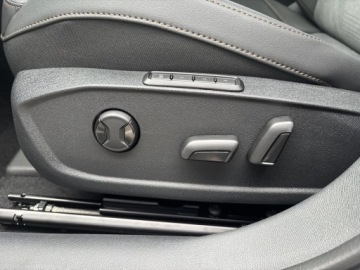 Cupra Leon II Hatchback Facelifting 1.5 eTSI MHEV 150KM 2026 Cupra Leon 1.5 eTSI 150 KM 7-biegowa automatyczna, zdjęcie 12