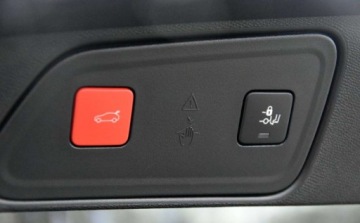 Peugeot 3008 II Plug-In Hybrid Facelifting 1.6 HYBRID4 300KM 2022 Peugeot 3008 SKORA Alusy LED Navi. BLIS linne assist Grzane fotele 1.6, zdjęcie 21