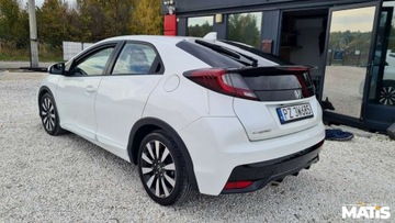 Honda Civic IX Hatchback 5d Facelifting 1.4 i-VTEC 100KM 2016 Honda Civic 1.4Benz manual Navi Kamera climatronic biala perla 1.3 99KM, zdjęcie 16