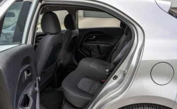 Kia Rio III Hatchback 3d 1.2 DOHC CVVT 85KM 2012 Kia Rio 1.2 2012 r. Bezwypadkowy 1.2 Benzyna 85KM, zdjęcie 7