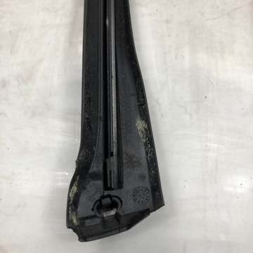 НАКЛАДКА ПЕРЕДНЕГО ОКНА ЛЕВАЯ ПРАВАЯ XC70 III