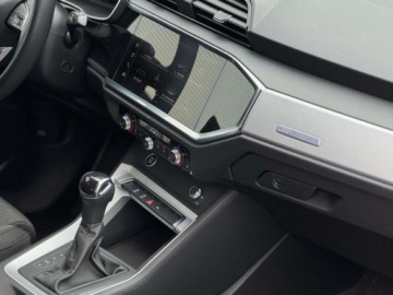 Audi Q3 II SUV 1.5 35 TFSI 150KM 2022 Audi Q3 150 KM,Ambiente,Smartphone Interface,Kamera 1.5 Benzyna 150KM, zdjęcie 13