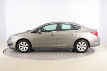Opel Astra J Sedan 1.4 Turbo ECOTEC 140KM 2016 Opel Astra 1.4 T LPG, Salon Polska, Serwis ASO, zdjęcie 2