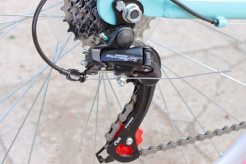 АЛЮМИНИЕВЫЙ ЛЕГКИЙ ПЛЯЖНЫЙ КРУИЗЕР ЖЕНСКИЙ ВЕЛОСИПЕД 28 SHIMANO, 7-скоростной городской велосипед