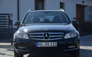 Mercedes Klasa C W204 Limuzyna 1.8 200 CGI BlueEFFICIENCY 184KM 2009 Mercedes-Benz Klasa C 1.8 Kompresor Automat PDC Sprowadzony 1.8 Benzyna, zdjęcie 3