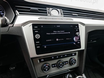 Volkswagen Passat B8 Variant 2.0 TDI BlueMotion SCR 150KM 2019 VOLKSWAGEN Passat 2.0 TDI Comfortline Combi 150KM 2019, zdjęcie 16