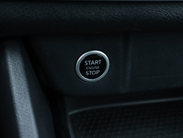 Nissan Qashqai III Crossover 1.3 DIG-T MHEV 158KM 2023 Nissan Qashqai 1.3 DIG-T MHEV, Salon Polska, zdjęcie 21