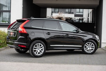 Volvo XC60 I SUV Facelifting 2.4 D5 220KM 2016 VOLVO XC60 Lift 2.4 D5 220KM SUMMUM Bi Xenon, LED, Automat, Navi, Panorama, zdjęcie 3