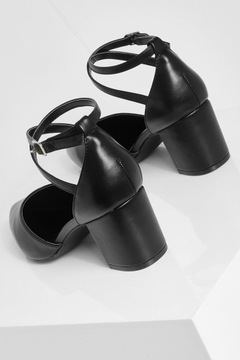 ЧЕРНЫЕ ТУФЛИ BOOHOO С ОСТОРОЧНЫМ РЕМЕНЕМ 7U3 NG2__39