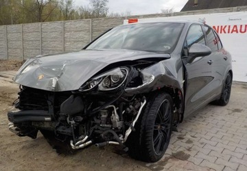 Porsche Cayenne II 2015 Porsche Cayenne Okazja 3.0 Hybryda 333KM, zdjęcie 9