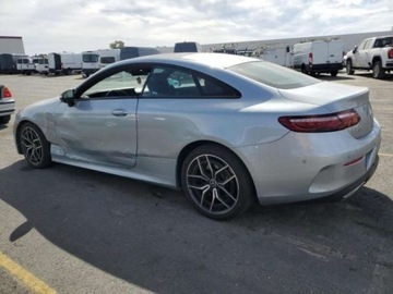 Mercedes Klasa E W213 2021 Mercedes-Benz Klasa E 2021, 3.0L, od ubezpieczalni 3.0 Benzyna 362KM, zdjęcie 3