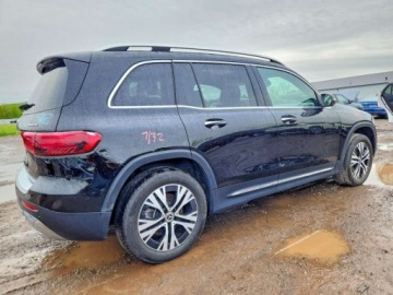 Mercedes GLB 2024 Mercedes-Benz GLB 250 4matic 2024 2.0 Benzyna 221KM, zdjęcie 3