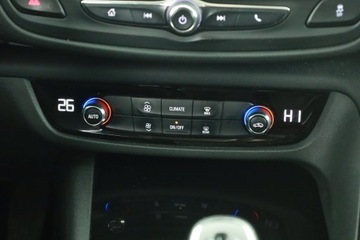 Opel Insignia I Sports Tourer Facelifting 1.6 CDTI Ecotec 136KM 2017 Opel Insignia 1.6 CDTI, Salon Polska, Serwis ASO, zdjęcie 9