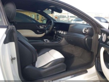 Mercedes Klasa E W213 2020 Mercedes-Benz Klasa E 2020 MERCEDES-BENZ E 450 4MATIC 3.0 Benzyna 362KM, zdjęcie 5