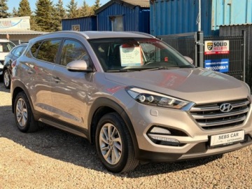 Hyundai Tucson III SUV 1.6 T-GDI 177KM 2015 Hyundai Tucson 4x4 Boagata wersja Hak 1.6 Benzyna 177KM, zdjęcie 1