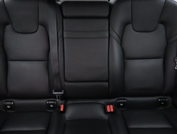 Volvo V90 II Kombi 2.0 D3 150KM 2018 Volvo V90 D3, Automat, Skóra, Navi, Klima, zdjęcie 9