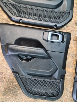 JEEP WRANGLER JL 2020 2021 2022 23 ОБИВКА ЗАДНЕЙ БОКОВОЙ ДВЕРИ ЛЕВАЯ ПРАВАЯ