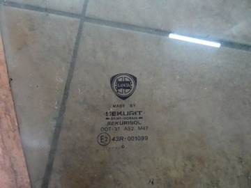 LYBRA 00 R. SKLO (OKNO) PRAVÝ PŘEDNÍ