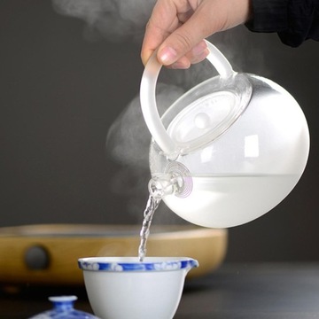Заварочный чайник матовый 780 мл Tea Steeper