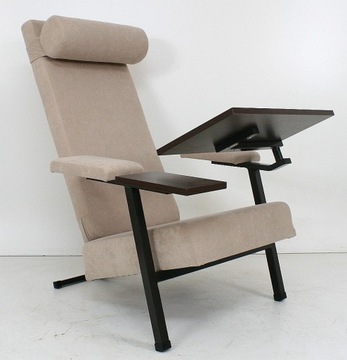 Кресло KEJ для работы с ноутбуком